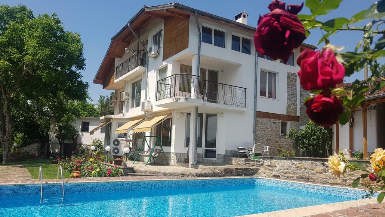 Rosarium Residence Guest House Дряново Екстериор снимка